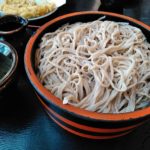 信州の魅力を駅でたっぷり味わえます